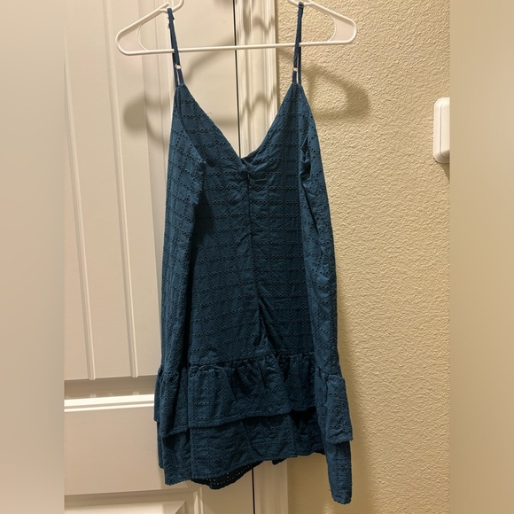 blue dress - Picture 2 of 4